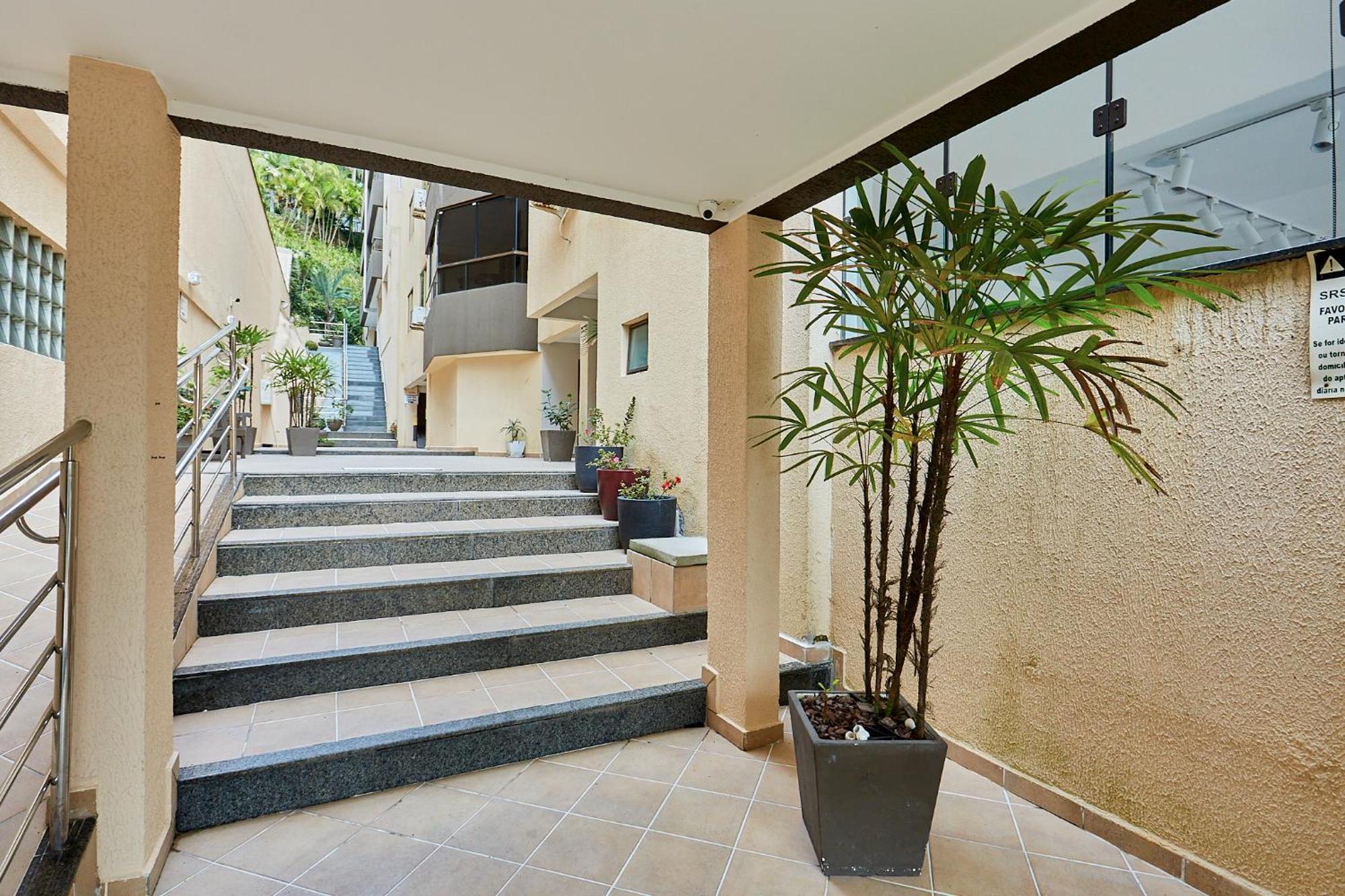 187 Apartamento 50M Da Praia. Bela Vista Ao Mar. Em Avenida Principal De Bombinhas. Exteriér fotografie